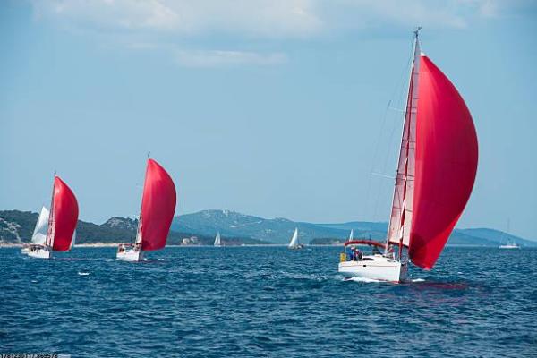 燕山体育馆冰壶培训课程介绍(图1)